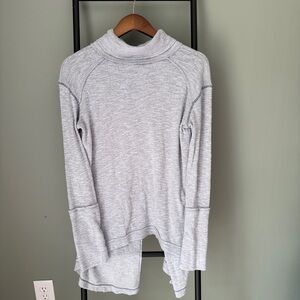 We The Free Light Gray Knit Sweater